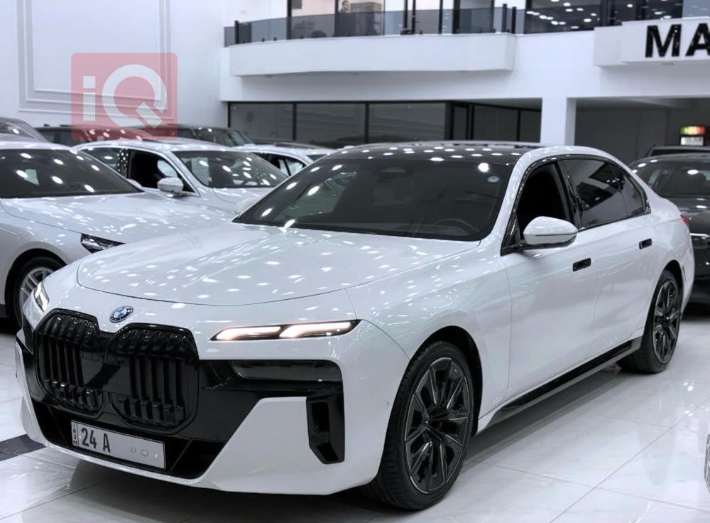 بي ام دبليو الفئة 7